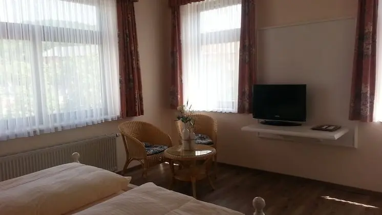 Comfort Tek Büyük veya İki Ayrı Yataklı Oda