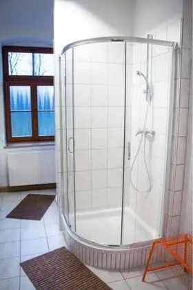 Dört Kişilik Oda, Bahçe Manzaralı