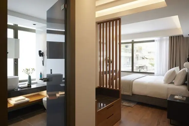 Teight Executive Room
