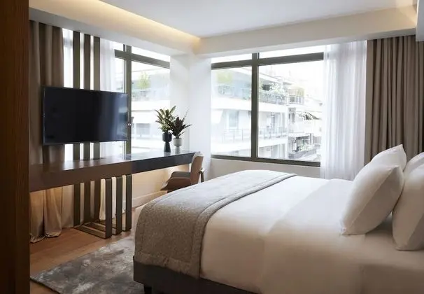 Teight Executive Room