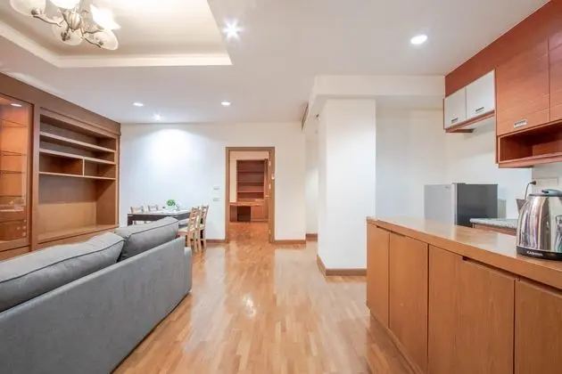 One Bedroom Apartment Poolside