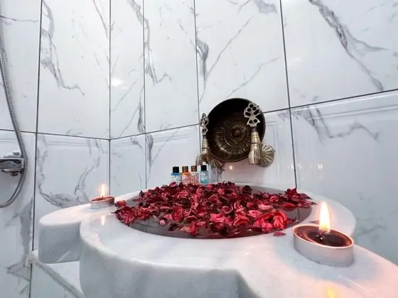 Luxury Room,Kısmi Deniz Manzaralı,Balkonlu