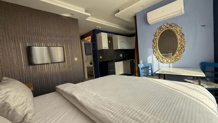 Aile Odası, Bahçe Manzaralı, Balkonlu