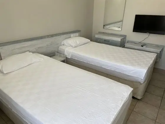 Classic Tek Büyük Yataklı Oda