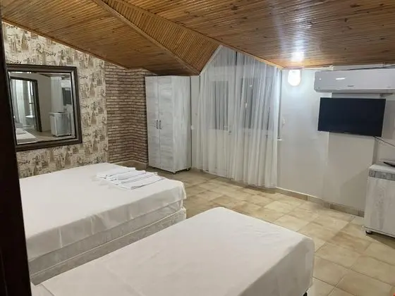 Jakuzili Suit Oda
