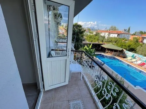 Standart Oda - Havuz Manzaralı