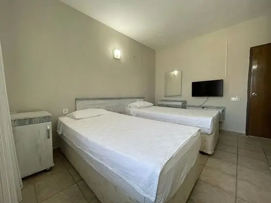 Standart Oda - Havuz Manzaralı