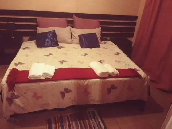 Standard Tek Büyük veya İki Ayrı Yataklı Oda