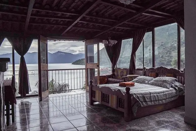 Deluxe Dört Kişilik Oda