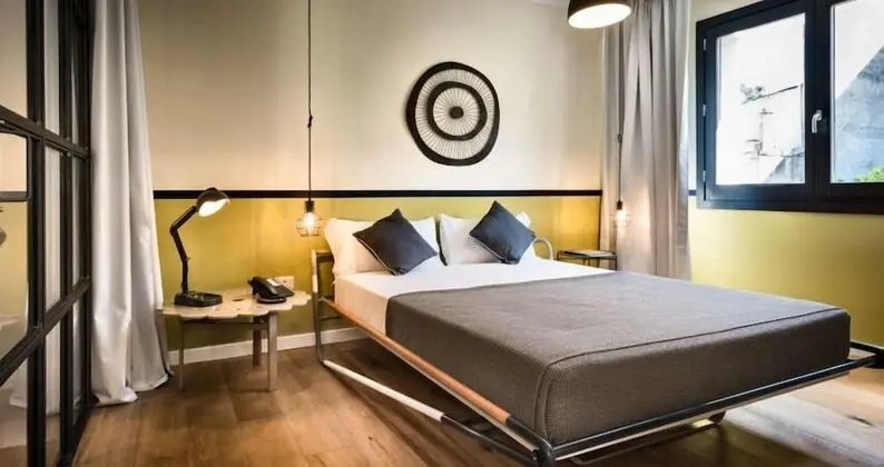 Comfort Tek Büyük Yataklı Oda