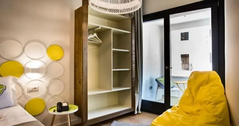 Comfort Tek Büyük Yataklı Oda