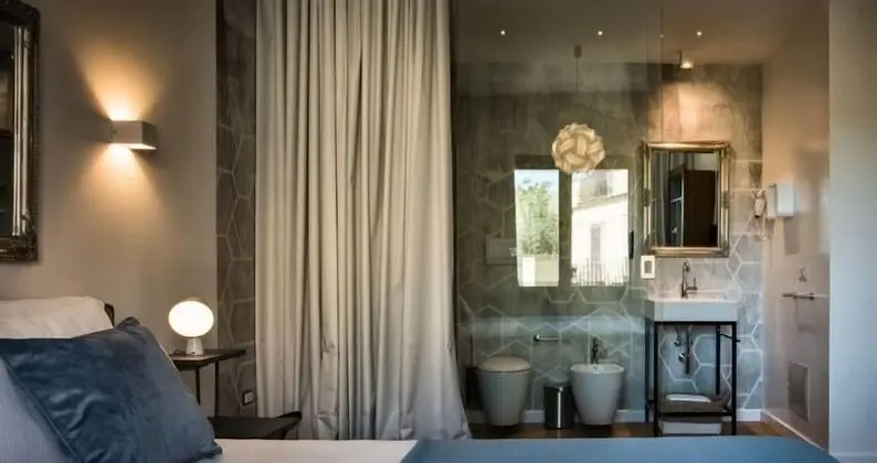 Süit, Balkon, Bahçe Manzaralı