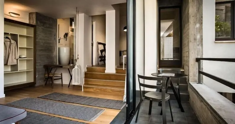 Süit, Balkon, Bahçe Manzaralı