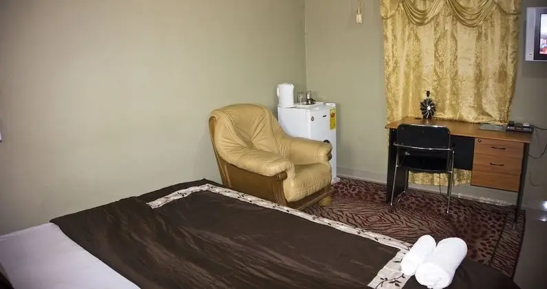 Tek Büyük Yataklı Oda