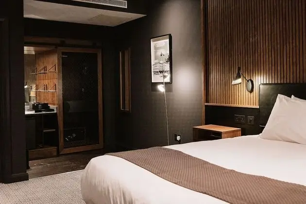 Snug - Double Room (No Window)