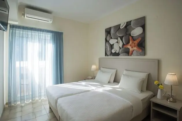 Standard Tek Büyük veya İki Ayrı Yataklı Oda, Balkon