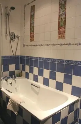 Üç Kişilik Oda, Özel Banyo