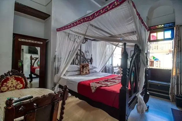 Tek Büyük Yataklı Oda, Balkon, Deniz Manzaralı