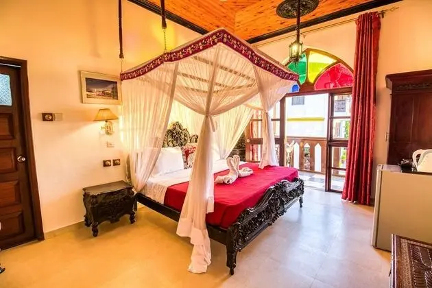 Tek Büyük Yataklı Oda, Balkon, Deniz Manzaralı