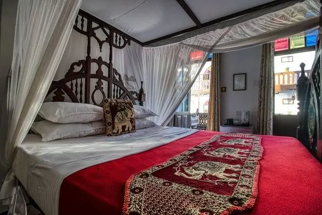 Tek Büyük Yataklı Oda, Balkon, Deniz Manzaralı