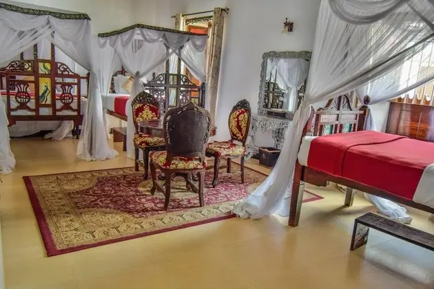 Üç Kişilik Oda, Balkon, Deniz Manzaralı