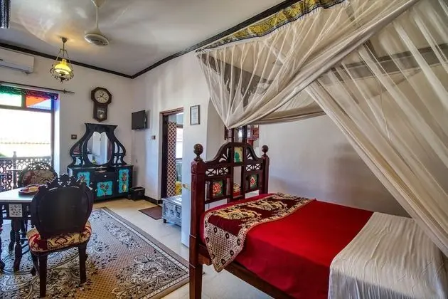 Üç Kişilik Oda, Balkon, Deniz Manzaralı