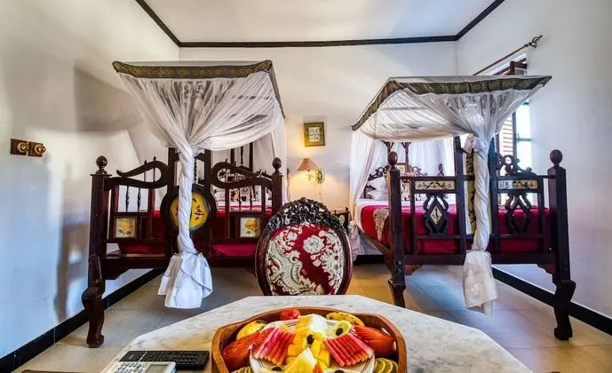 Üç Kişilik Oda, Balkon, Deniz Manzaralı