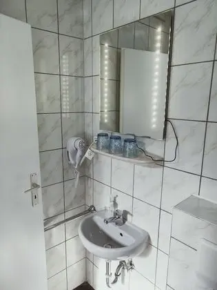 Üç Kişilik Oda