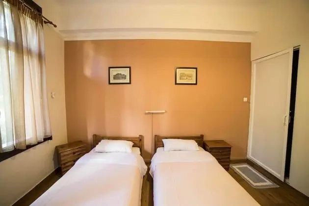 Tek Büyük veya İki Ayrı Yataklı Oda, Özel Banyo