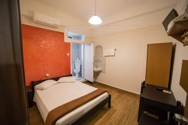 Tek Büyük veya İki Ayrı Yataklı Oda, Özel Banyo