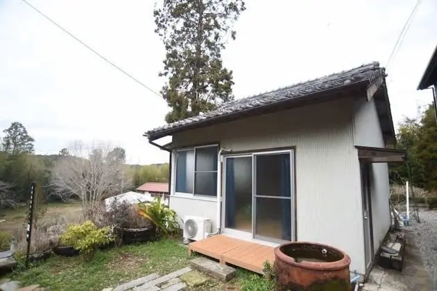 Oda, Sigara İçilmez, Ek Bina