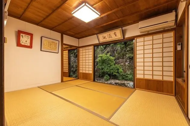 Traditional Oda, Sigara İçilmez (Japanese Style, 8 Guests)