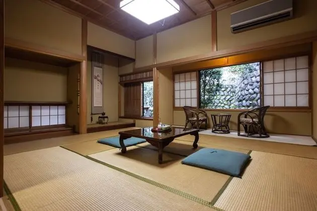 Traditional Oda (Japanese Style)