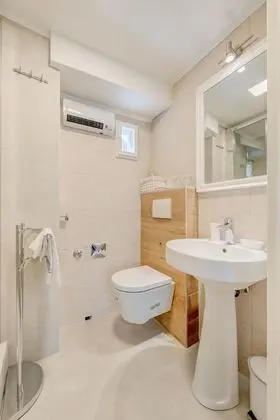 Deluxe Apartment - City View (Adamova ulica 5)