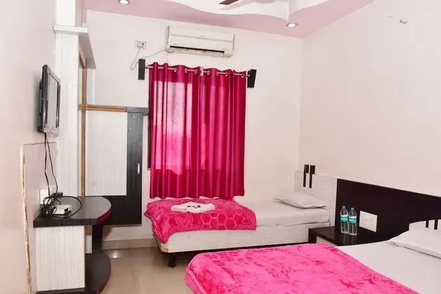 Deluxe Üç Kişilik Oda