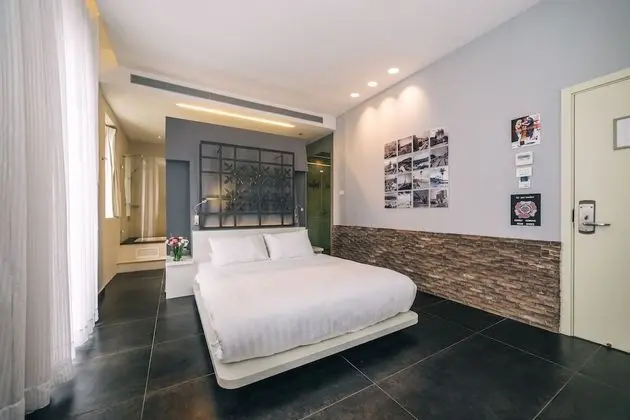 Jacuzzi Deluxe Room with Balcony