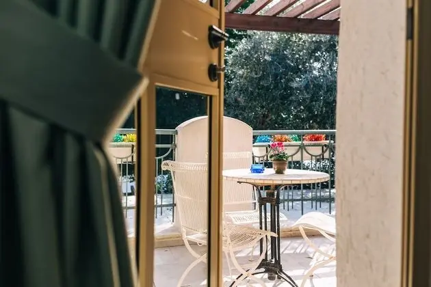Jacuzzi Deluxe Room with Balcony
