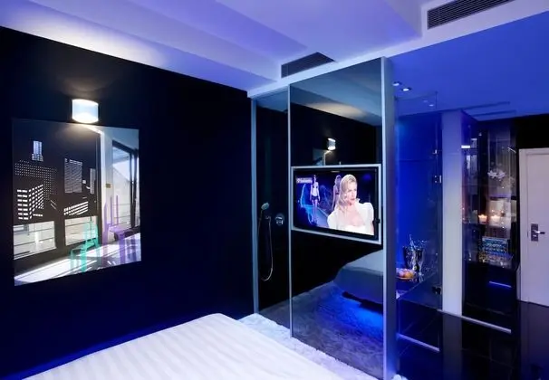 Standard Room - Ultra Modern Decor