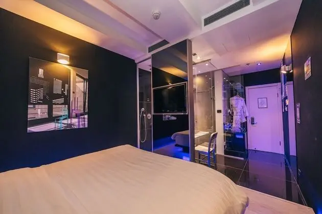 Standard Room - Ultra Modern Decor