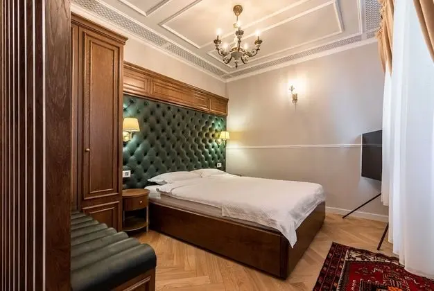 Deluxe Tek Büyük Yataklı Oda