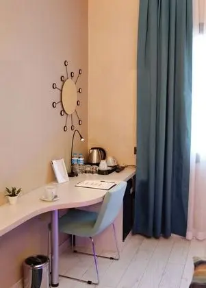 In-room business center
