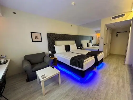 Standart Oda, Şehir Manzaralı