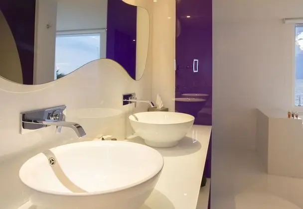 Seduction Beachfront Suite