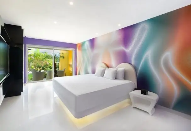 Trendy Garden View Playful Experience