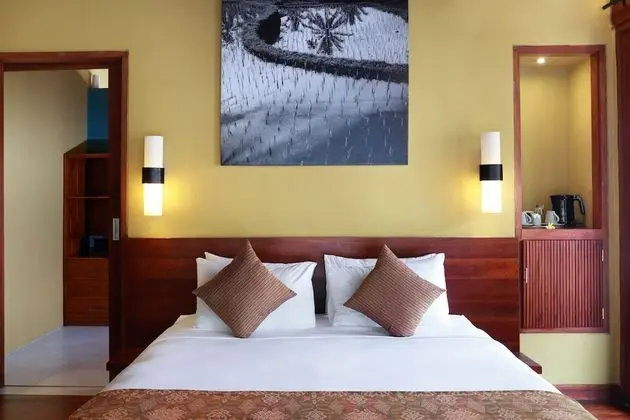 Pool Villa with Rice Field View and Complimentary Afternoon Tea
