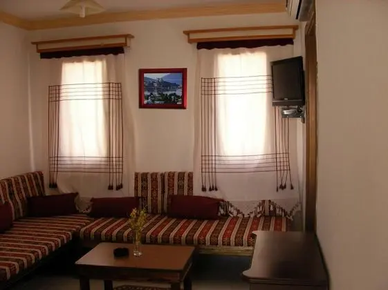 Aile Odası, Şehir Manzaralı