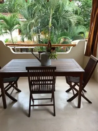 One Bedroom Apartment w/Balcony