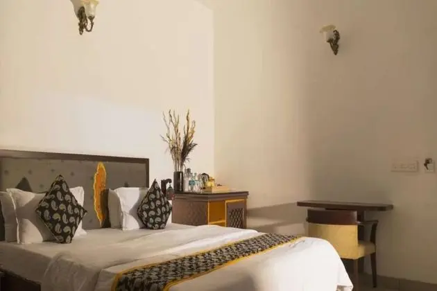 Deluxe Tek Büyük Yataklı Oda, 1 Yatak Odası, Bahçe Manzaralı