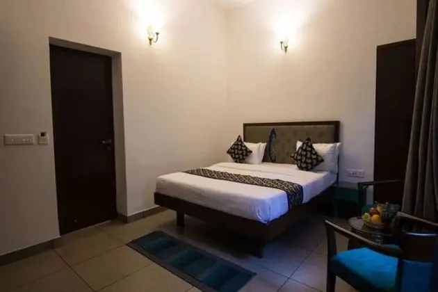 Deluxe Tek Büyük Yataklı Oda, 1 Yatak Odası, Bahçe Manzaralı