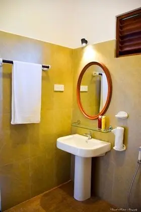 Deluxe Tek Büyük Yataklı Oda, 1 En Büyük (King) Boy Yatak, Bahçe Manzaralı